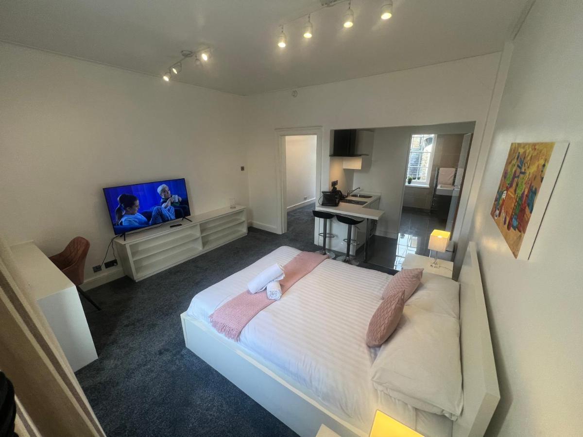 Sun Street Aparthotel ランカスター エクステリア 写真