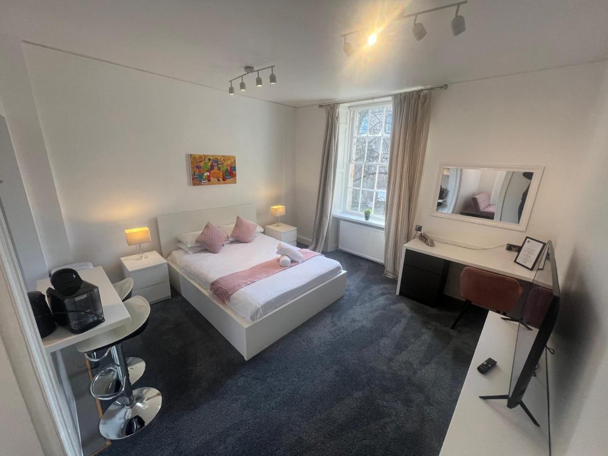 Sun Street Aparthotel ランカスター エクステリア 写真