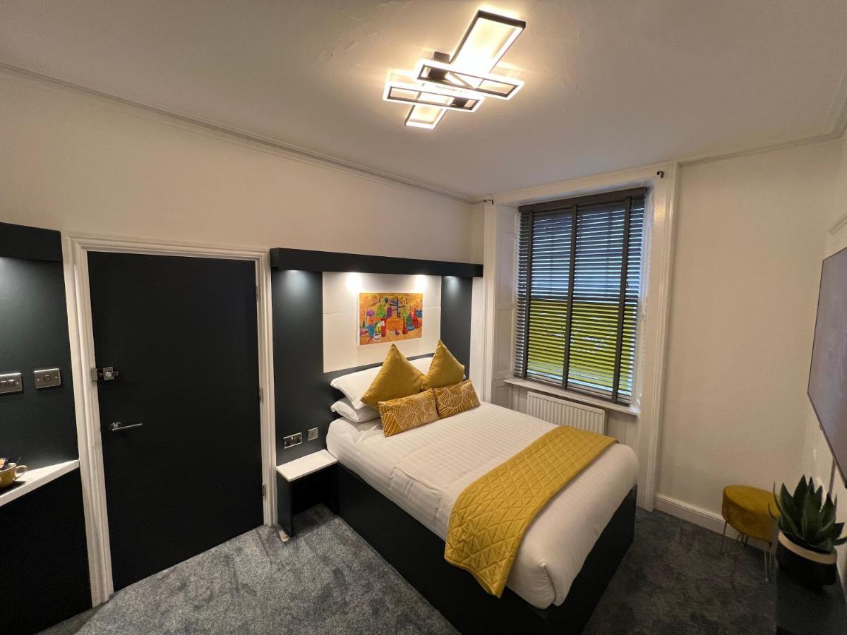 Sun Street Aparthotel ランカスター エクステリア 写真