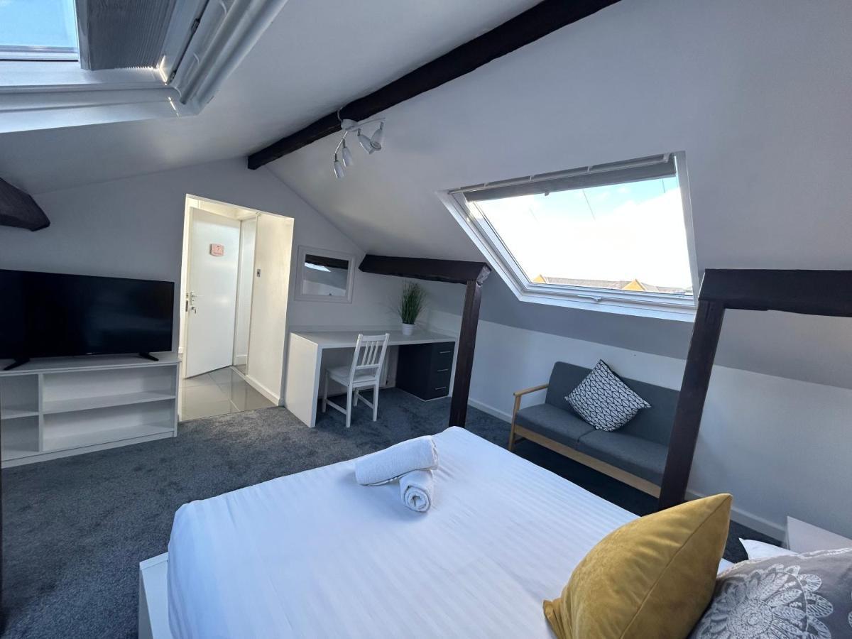 Sun Street Aparthotel ランカスター エクステリア 写真