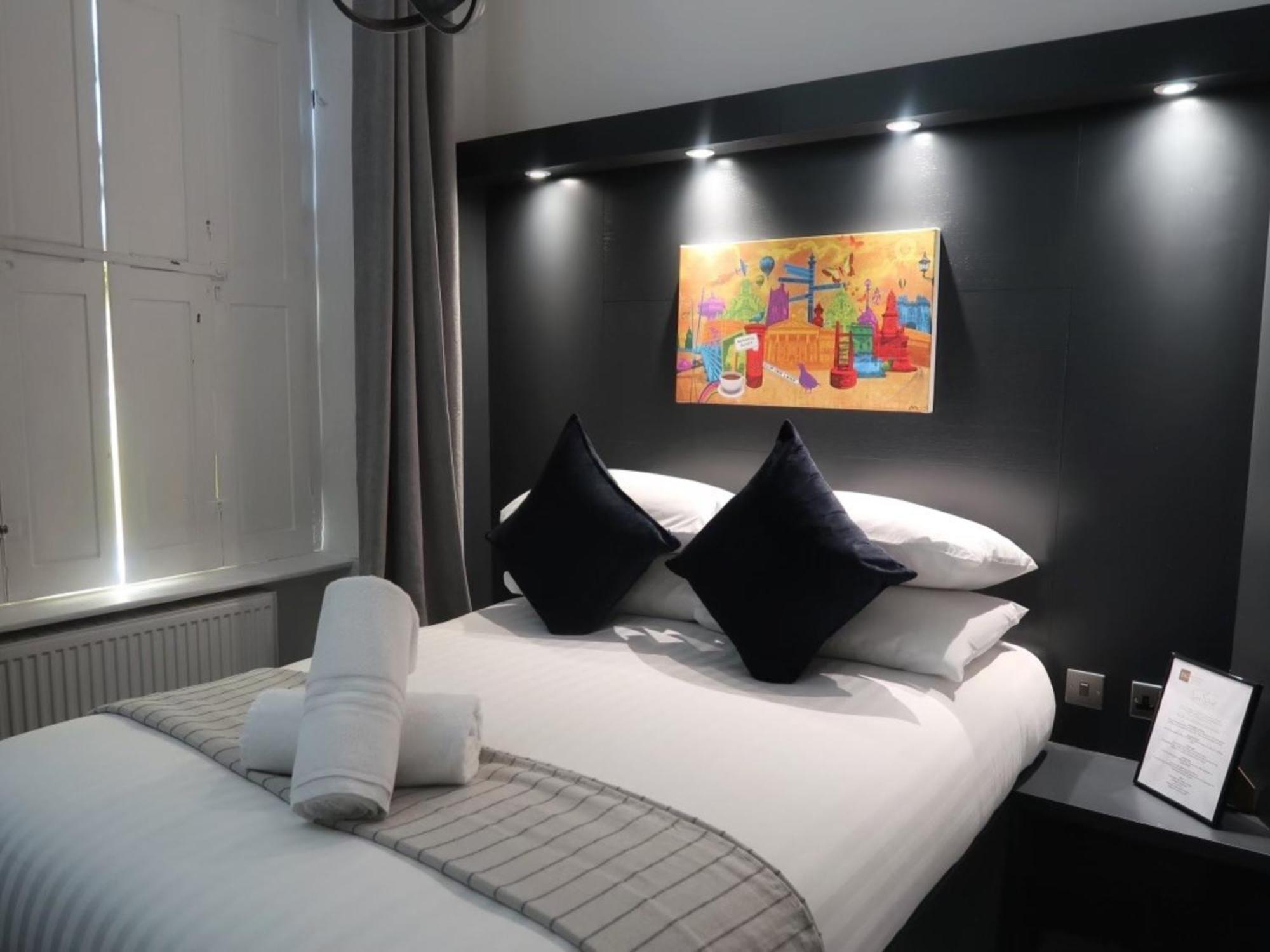 Sun Street Aparthotel ランカスター エクステリア 写真