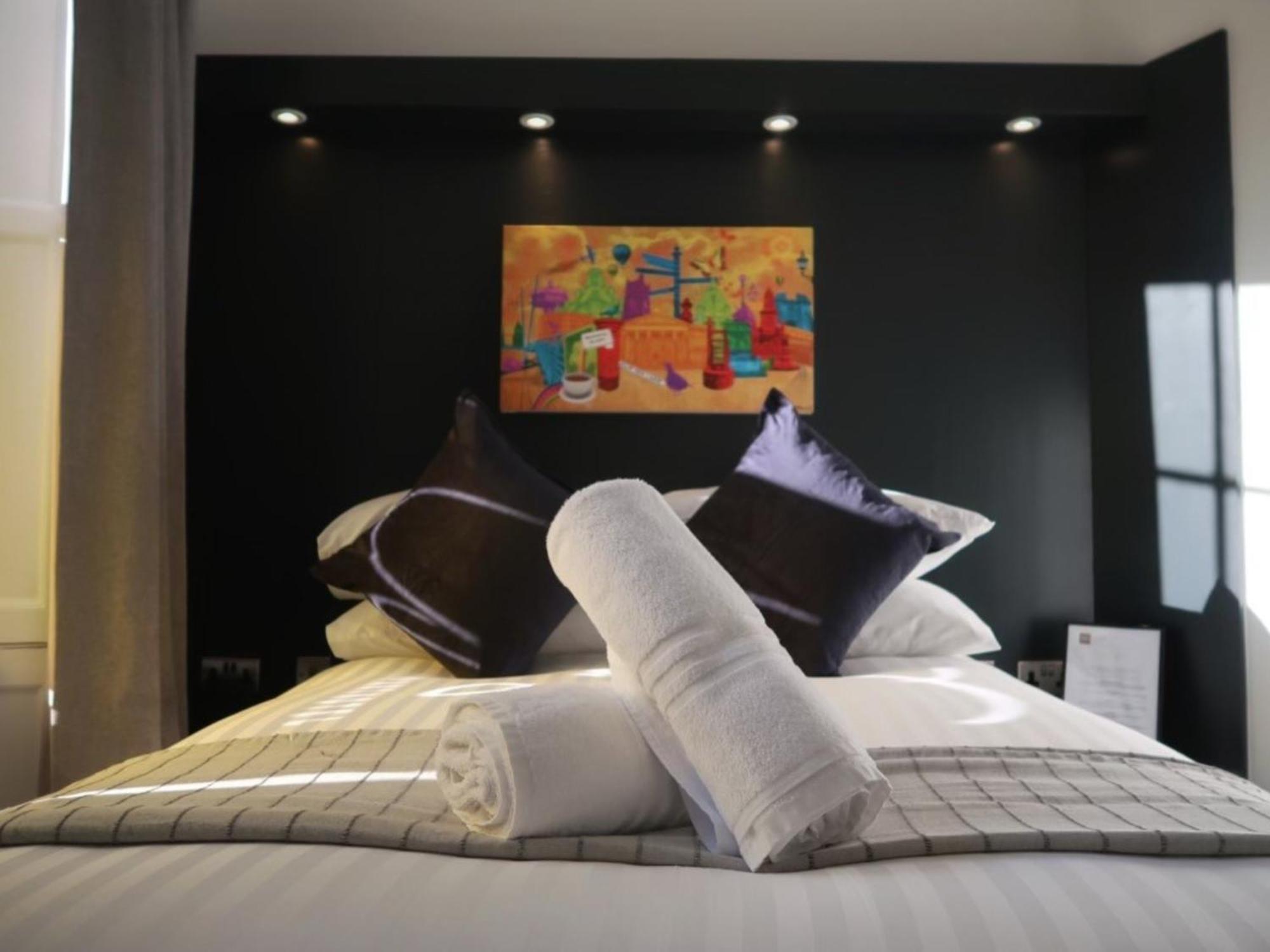 Sun Street Aparthotel ランカスター エクステリア 写真